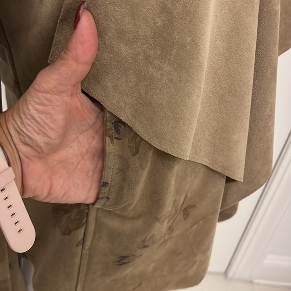 Kut From The Kloth Tayanita Faux Suede Floral Jacket - Picture 5 of 8